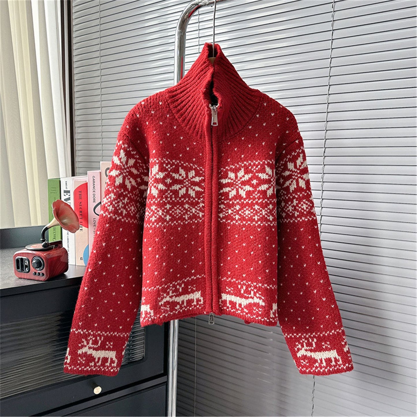 Vintage Cropped Knit Cardigan with Stand Collar